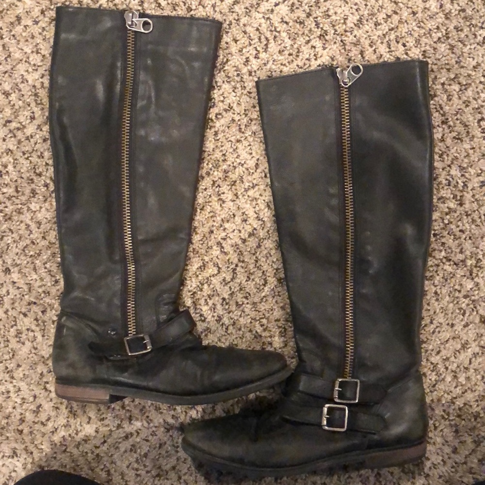 Steve Madden saviorr boots